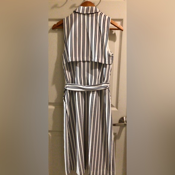 Banana Republic brand new without tags long button down dress. Size 4 - Picture 6 of 12